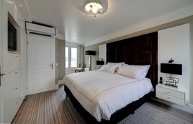 Golden Tulip Central