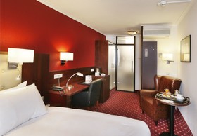 Golden Tulip Central