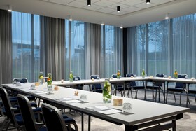 Renaissance Amsterdam Schiphol Airport Hotel