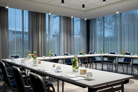 Renaissance Amsterdam Schiphol Airport Hotel