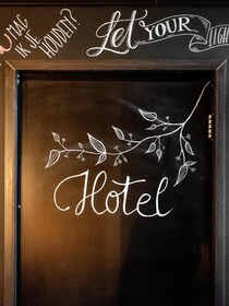 Wolf Hotel Kitchen & Bar