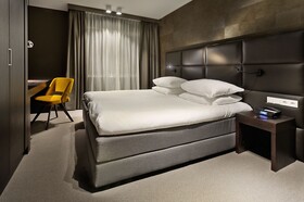 Amsterdam Forest Hotel