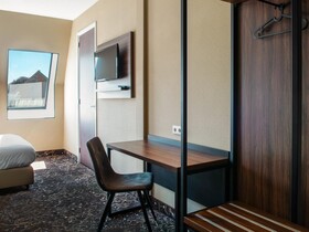 Amsterdam Lake Hotel