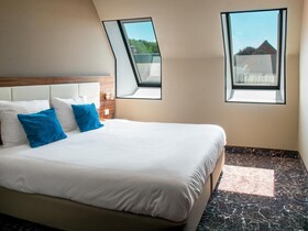 Amsterdam Lake Hotel
