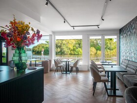 Amsterdam Lake Hotel
