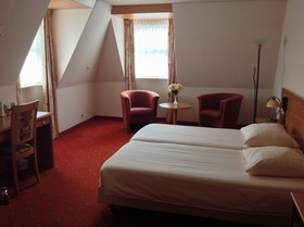 Suyder See Hotel