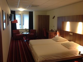 Suyder See Hotel