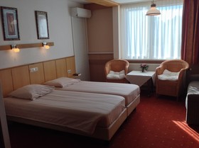 Suyder See Hotel
