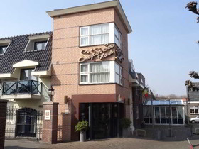 Suyder See Hotel