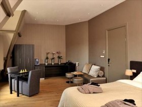 Brasss Hotel Suites