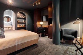 Heavens Hotel
