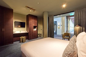 Heavens Hotel