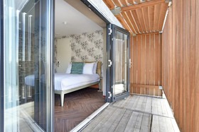 Beachhouse Hotel