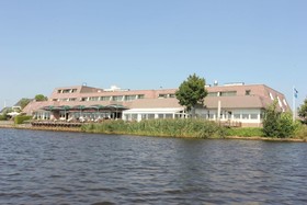 Hotel And Restaurant Zwartewater