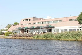Hotel And Restaurant Zwartewater