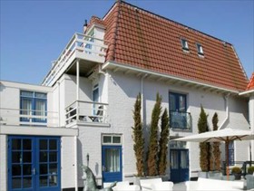 Strandhotel Duinheuvel