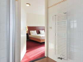 Logis Hotel De Brabantse Biesbosch