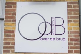 Over de Brug