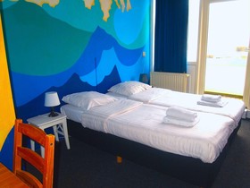 The Flying Pig Beach Hostel