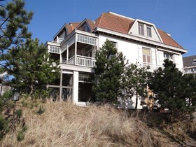 Villa De Duinen