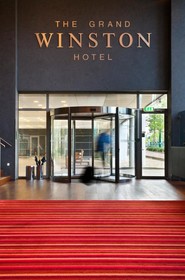Plaza Premium Grand Winston