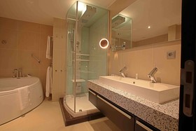 Hotel & Spa Savarin