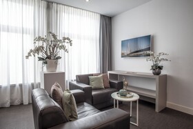 Maurits Apartments & Suites