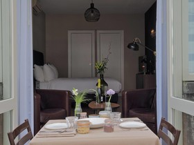 Rose Hotel Het Park, Sonder