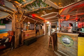 Jorplace Beach Hostel