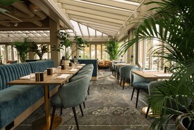 Carlton Oasis