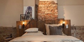 Mother Goose Hotel