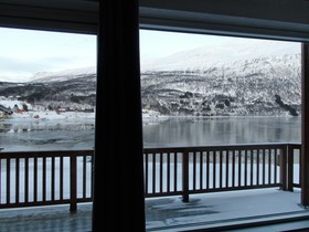 Arctic Centre Hotel