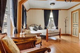 Sandtorgholmen Hotel