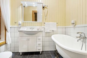 Sandtorgholmen Hotel