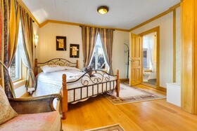 Sandtorgholmen Hotel