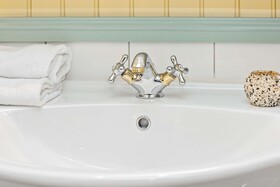 Sandtorgholmen Hotel