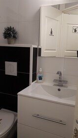 Arctic Rooms Hage