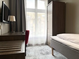 Karl Johans Gate 35