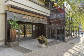 Ole Bull Hotel & Apartments