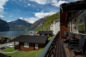 Grande Hytteutleige Og Camping