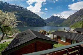 Grande Hytteutleige Og Camping