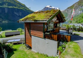 Grande Hytteutleige Og Camping