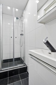 Peak Apartments
