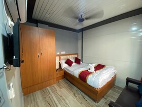 Hotel Kjs Inn