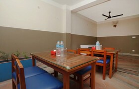 Hotel Fresh Inn And Lodge by OYO Rooms