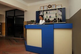Hotel Fresh Inn And Lodge by OYO Rooms