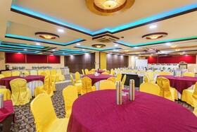 Capital O 338 Yellow Pagoda Hotel