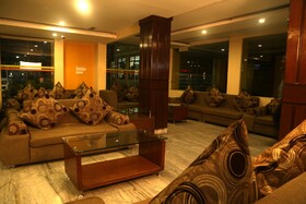 Capital O 338 Yellow Pagoda Hotel