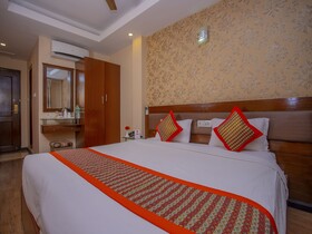 Capital O 338 Yellow Pagoda Hotel