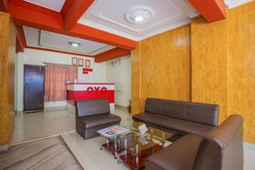 Hotel Om by OYO Rooms